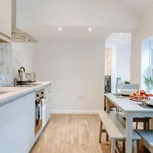 mayfield-two-central-harrogate-apartment.yorkshirehotels.net/